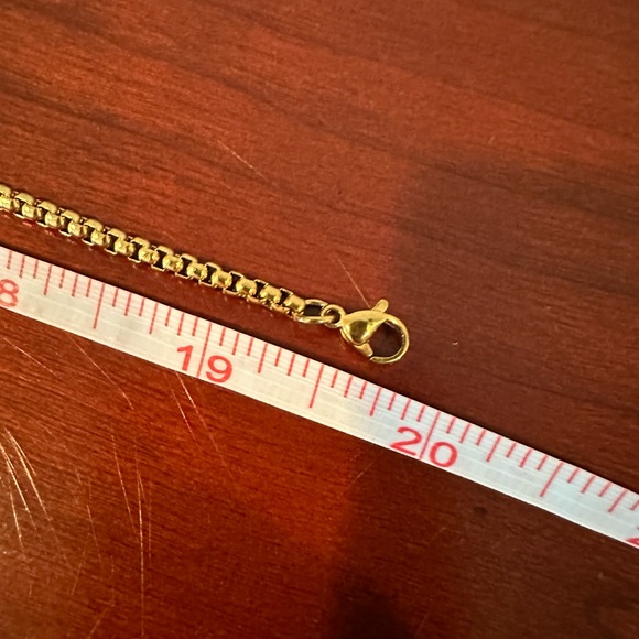 Mint and Lily 18k gold plated chain, 20 inches - Picture 3 of 5